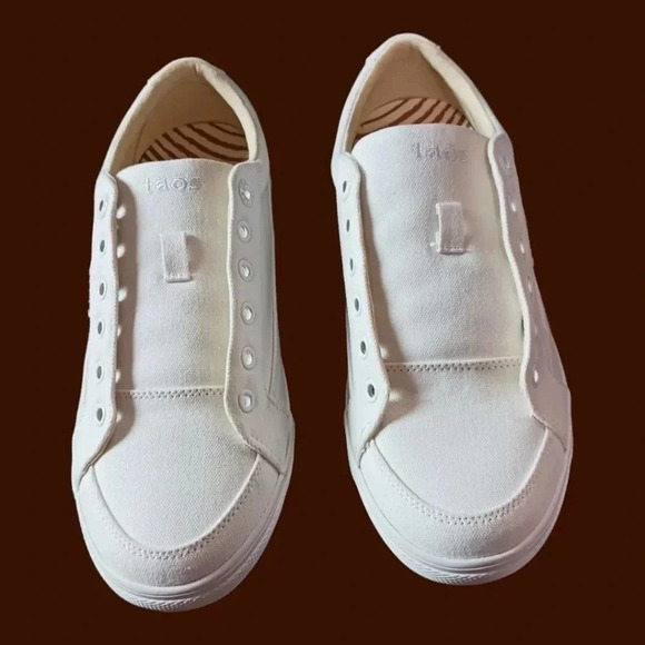 Taos moc star canvas sneakers size 9.5 - Picture 1 of 12